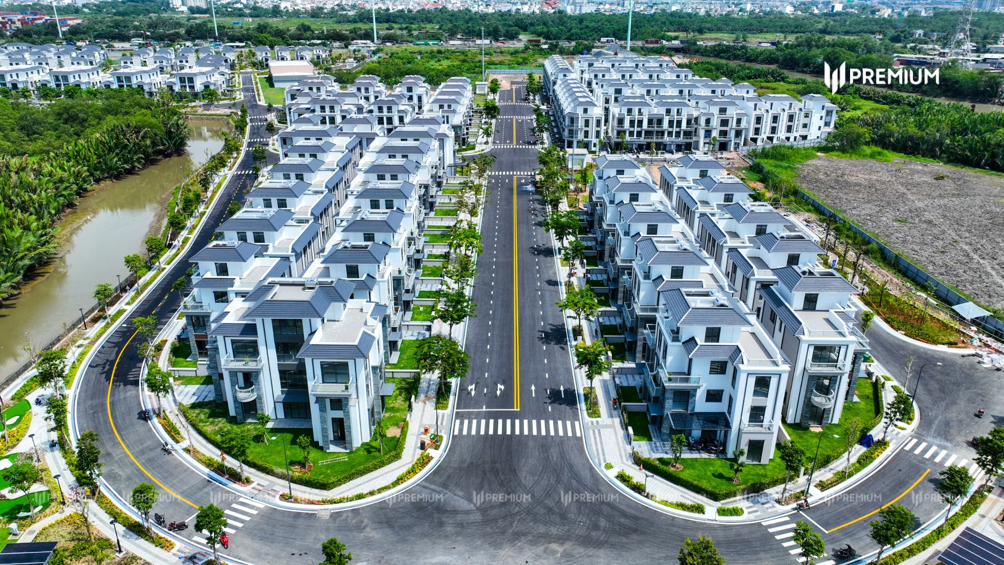 Tiến độ Gladia By The Waters Quận 2