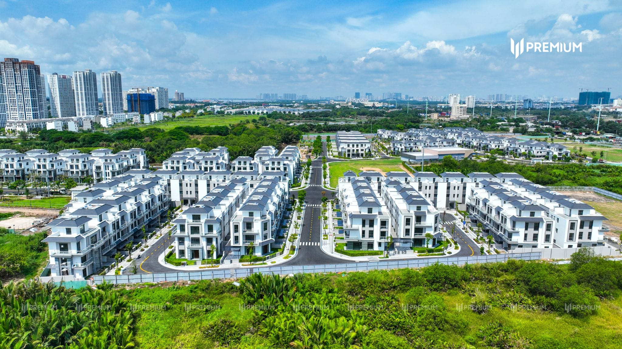 Tiến độ dự án nhà phố, biệt thự Gladia By The Waters Quận 2